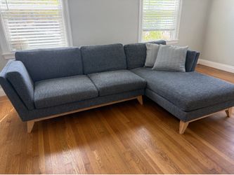 Sectional Sofa with Chaise