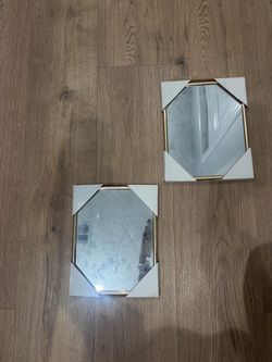Mirror set (2 included)
