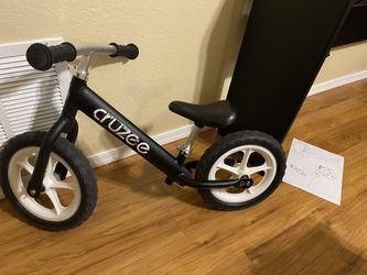 Cruzee balance bike