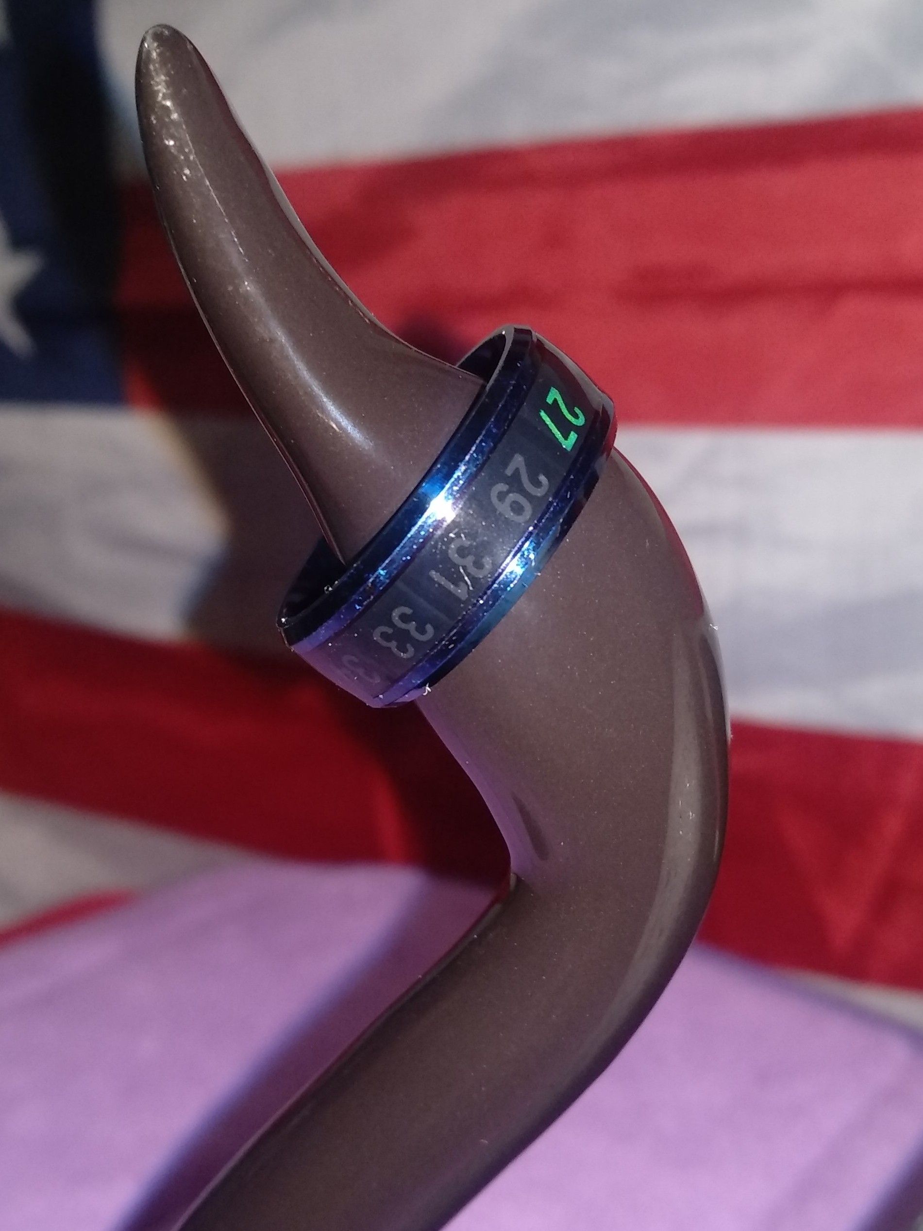 MOOD RING•magnetic temp.sensitive ring