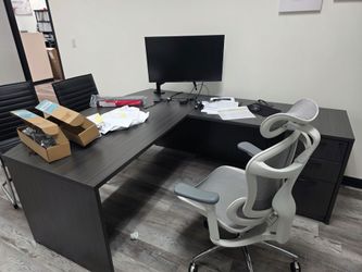 Sihoo chair and new office desk setup for sale