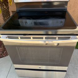 GE Stainless Steel Refrigerator 