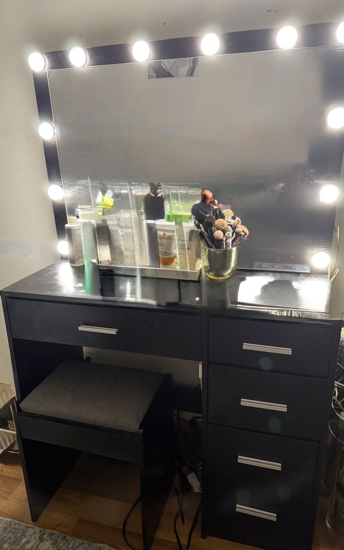 Makeup Vanity