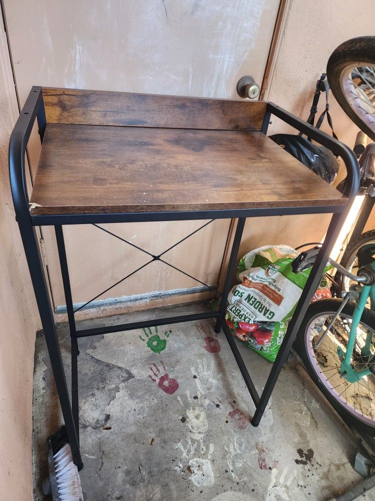 Shelf