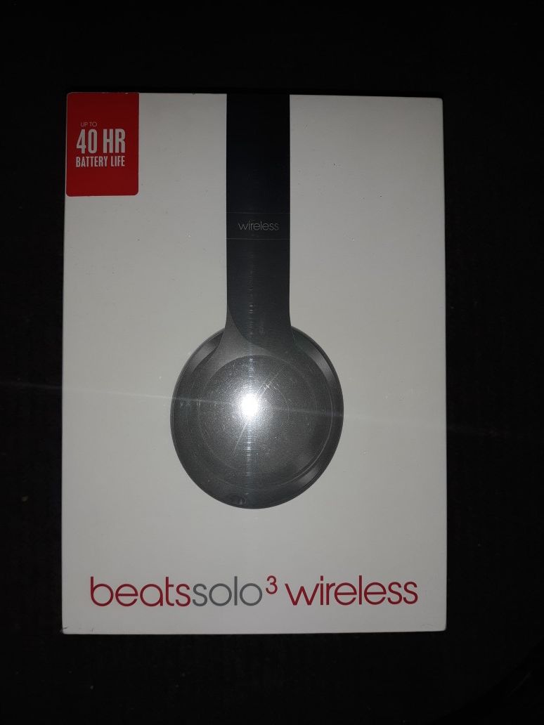 BEATS SOLO3 WIRELESS NEW!