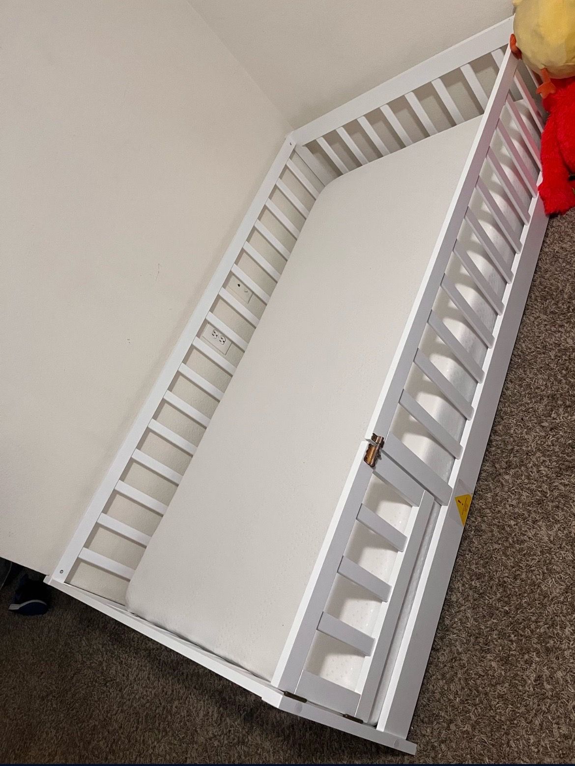 Twin Floor Bed
