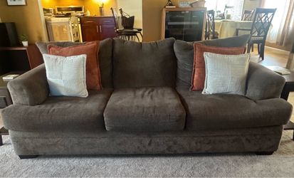 Sofa & Loveseat