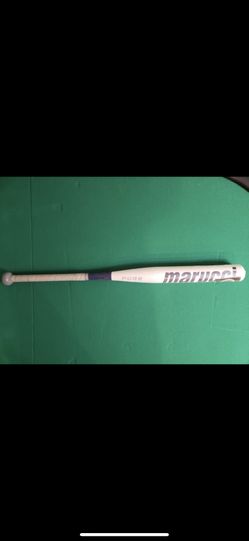 Marucci Model Pure- 32 in. 22 oz.