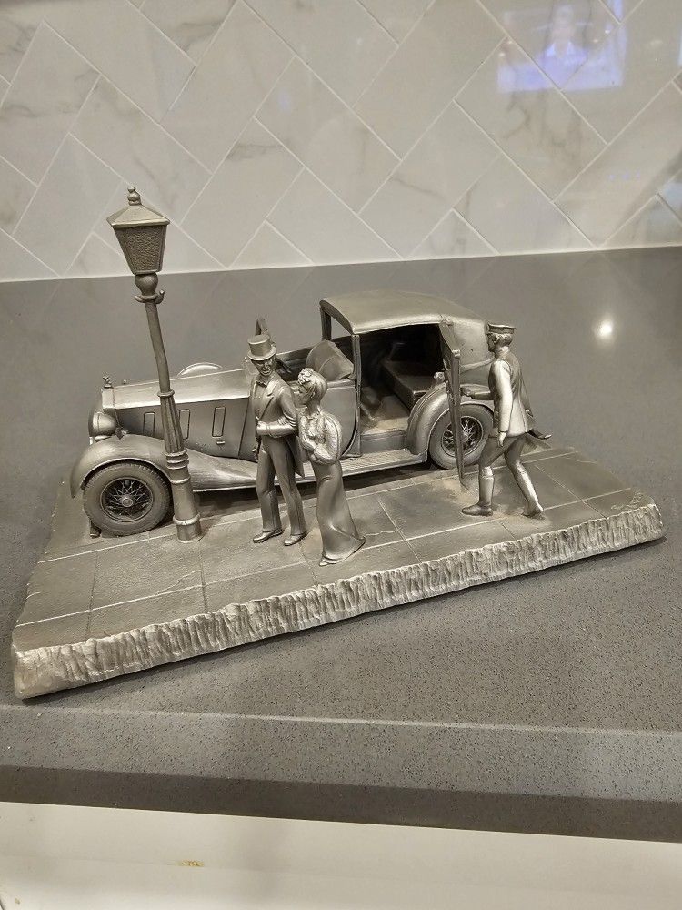 Franklin Mint Pewter Diorama Of 1937 Rolls Royce Phantom III 8" W X 5" H