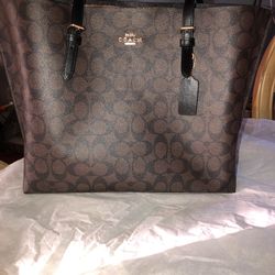 Coach Tote 👜