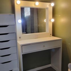 Makeup Vanity