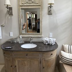 Bathroom, Vanity, Mirror, Faucet Light