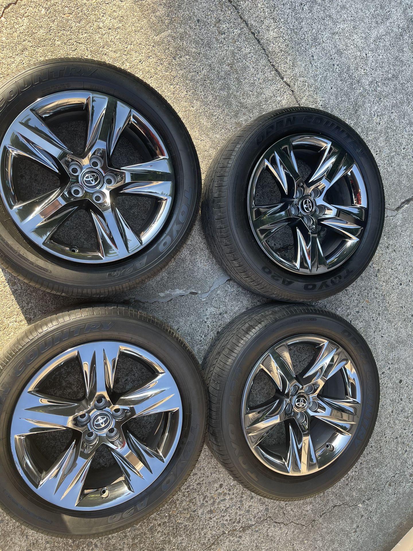 2019 Toyota Highlander Tires & Rims for Sale in Federal Way, WA OfferUp
