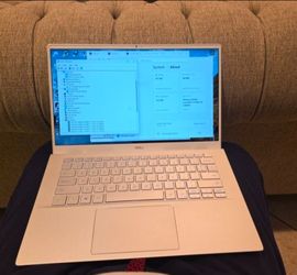 Dell Inspiron 5402 i7-1165G7 2.8GHz 16Gb Ram 512Gb NVMe SSD Iris Xe