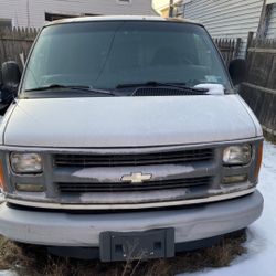 2002 Chevy Express 2500