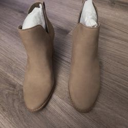 TOMS Women’s Booties – Size 5, Brand New