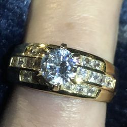 *REDUCED AGAIN!” Removing Listing 03/07 Engagement Ring Solid 14k Large Round Cut Center w/20 Square Cut in Band 