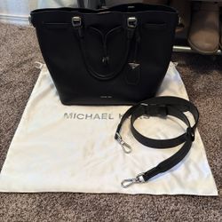 Used Michael Kors Blakely leather bucket bag