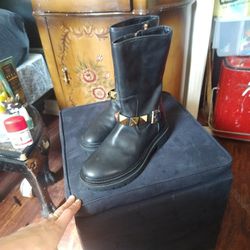 Michael Kors Boots 