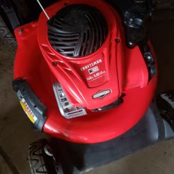 CRAFTSMAN LIKE NEW .
