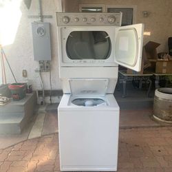 Washer And Gas Dryer Stakable De 27