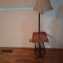 End Table with lamp and magazine rack 