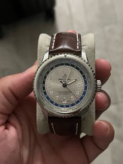Breitling Aviator 8 B35 Automatic