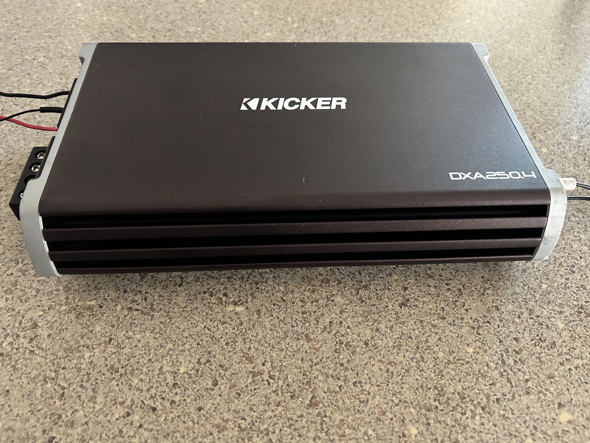Amp Kicker Class AB Amplifier 4/2 channels bridge mode 2channel 500watts peak power perfect for midrange midbass midhigh Speakers DXA Series Ampli