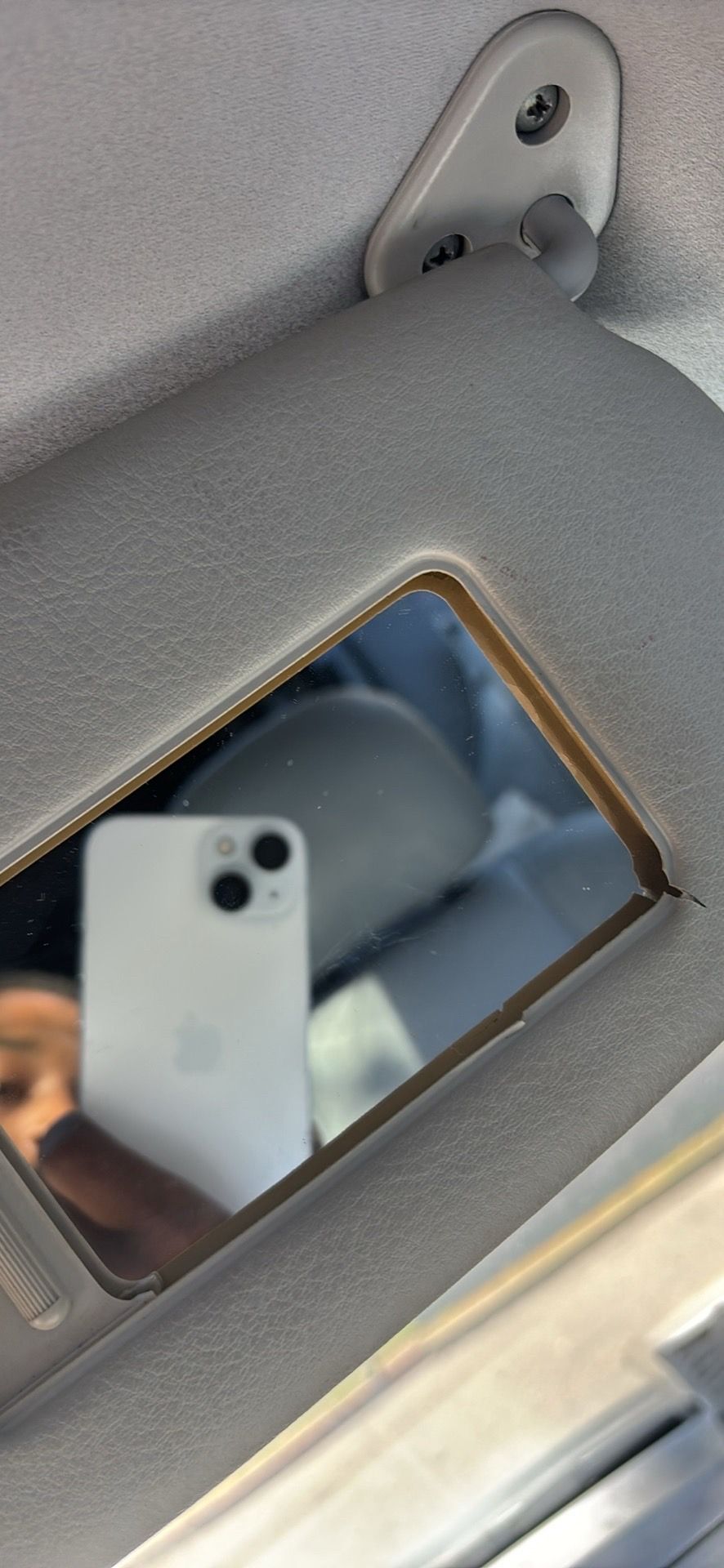 iPhone 15 $450 unlock no sim restrictions blue color any carrier 128gb