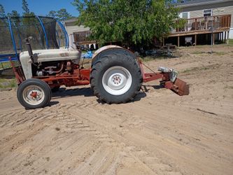 56 Ford 600 4 cylinder gas engine needs clutch trade dump trailer