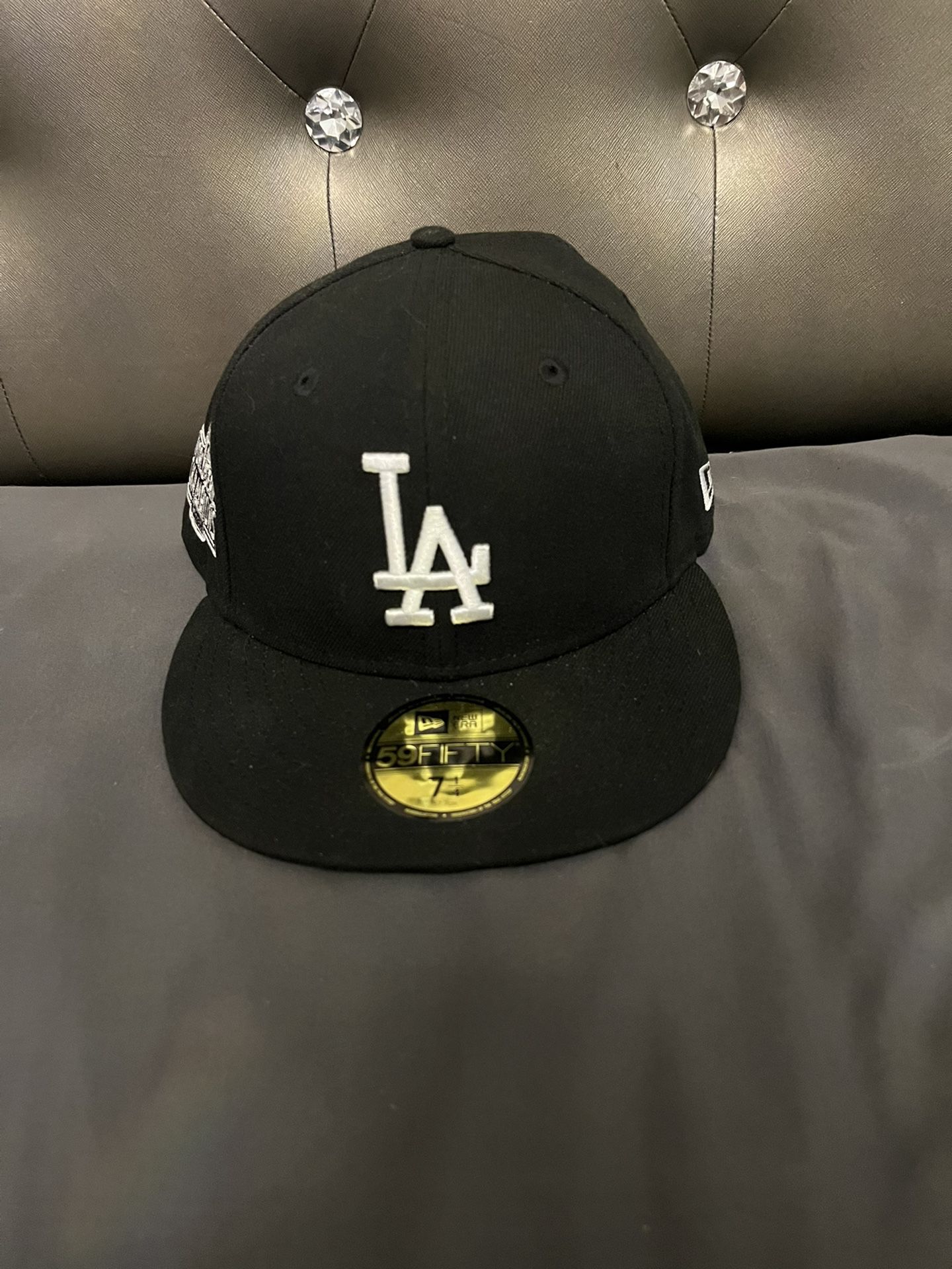 New Era Los Angeles LA Dodgers World Champs Side Patch 59FIFTY Hat Black Size 7 1/4