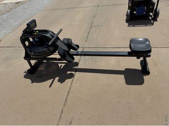 Obsidian surge water rower