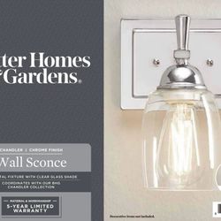 1-Light Iron & Glass Bath Sconce in Chrome/Clear