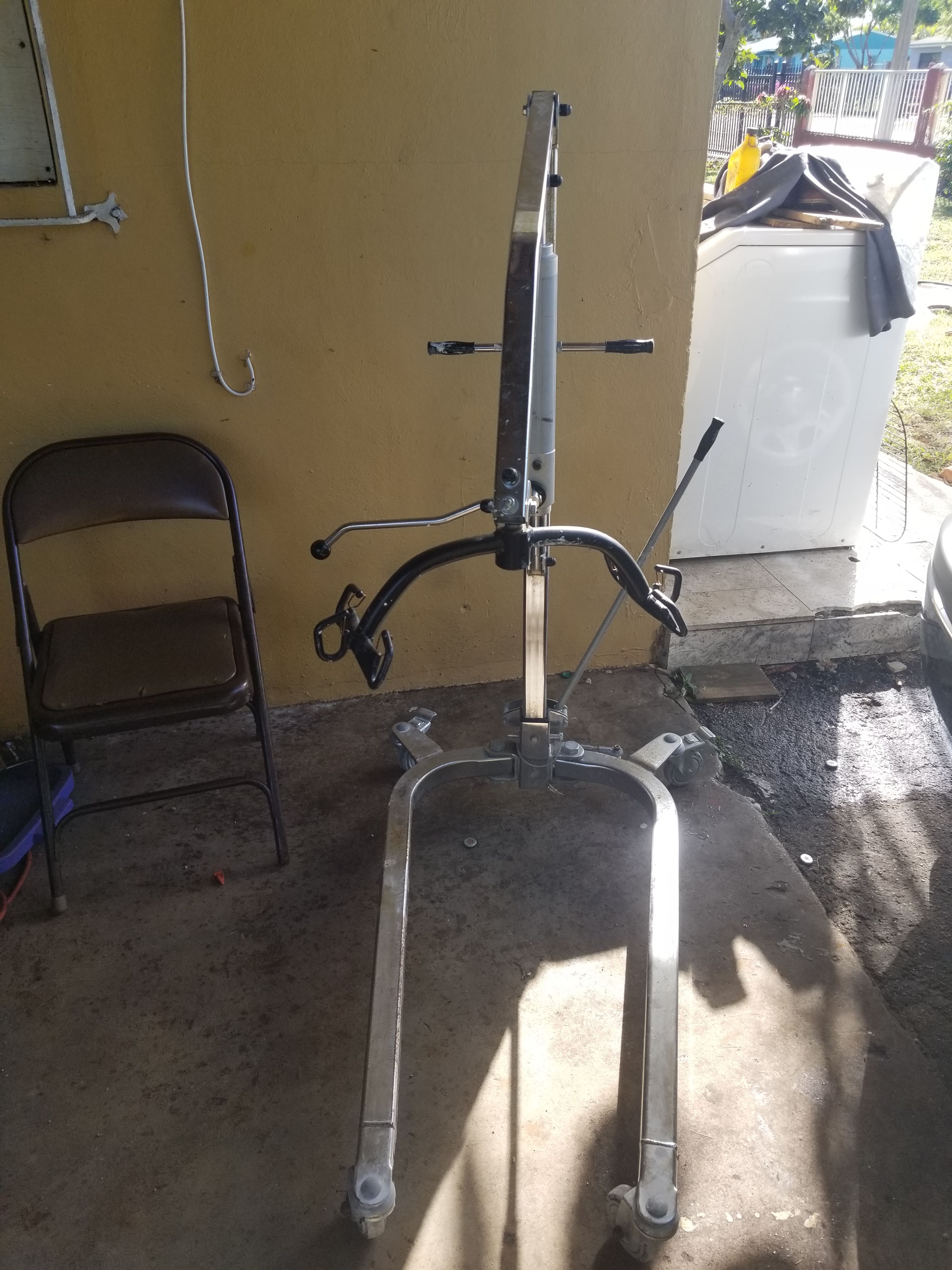 Lifter cargador