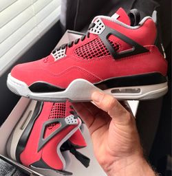 Jordan 4 size 9