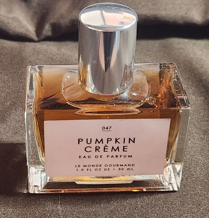 Urban Outfitters 047 Pumpkin Creme Eau De Parfum 1.0 FL OZ / 30 ML - Pre-owned, Full, No Box