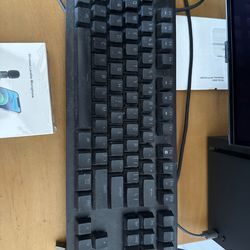 Razer Huntsman V2 Tenkeyless Gaming Keyboard – Optical Switches