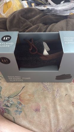 Deluxe men’s memory foam slippers size medium black