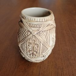 Plantation Rum Tiki Mug 2018 Limited Edition Barrel Art by BAI Hawaii . 
Pre-owned, very good shape, no chips or cracks. It is 4.5" tall, weight 
14oz
