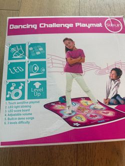 Dancing challenge playmat game 3+
