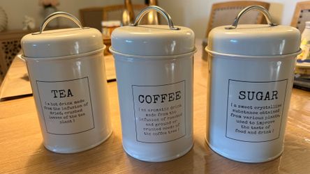 DOITOOL Farmhouse Metal Tea Coffee Canister Airtight Food Storage Container for Sugar Snacks and Dried Teas Lightweight Organization Jar for Pantry Us