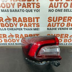 2023 Ford Escape Taillight Left OEM GOOD PRICE 2025