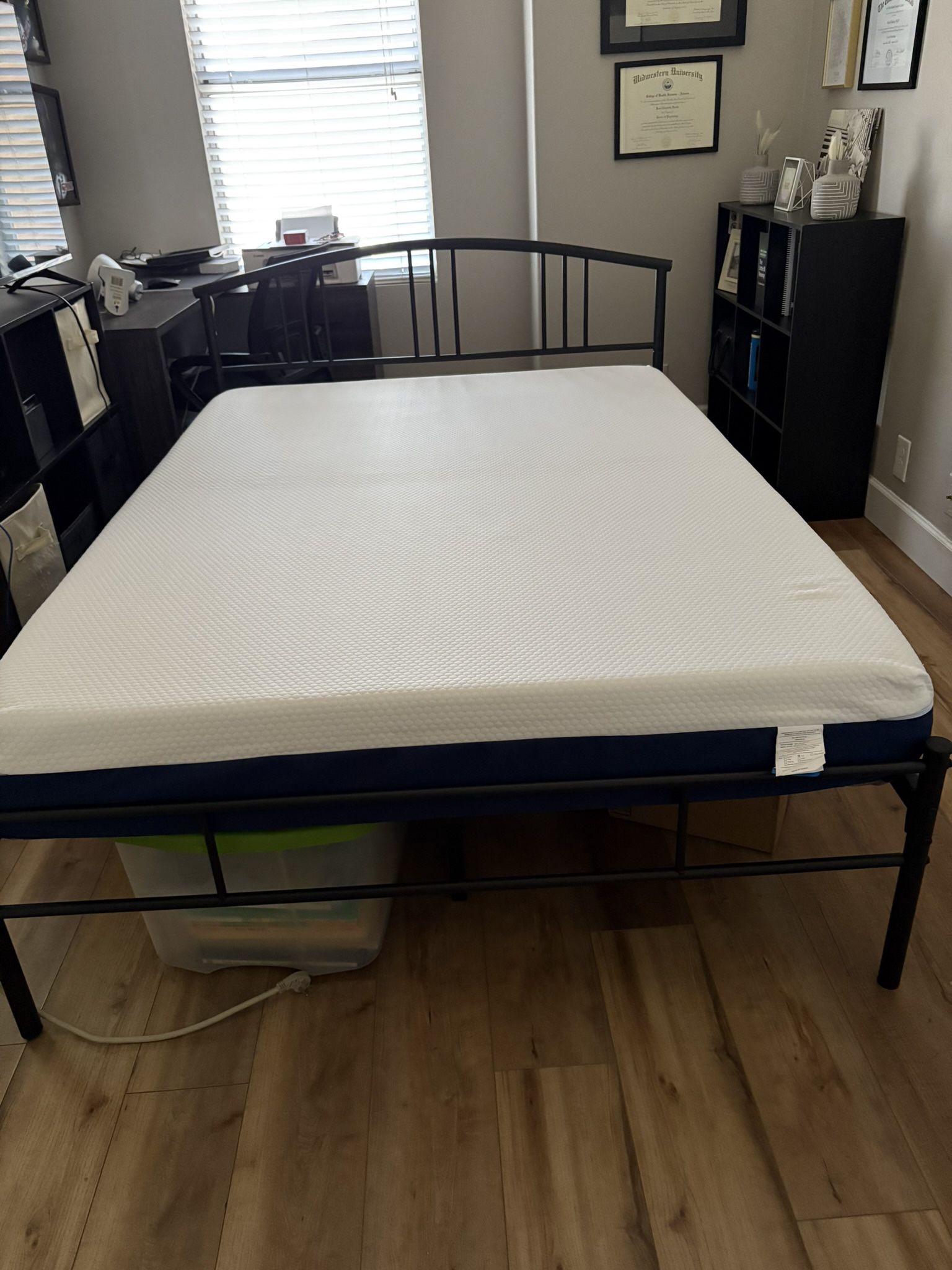 Like New Memory Foam Twin Bed