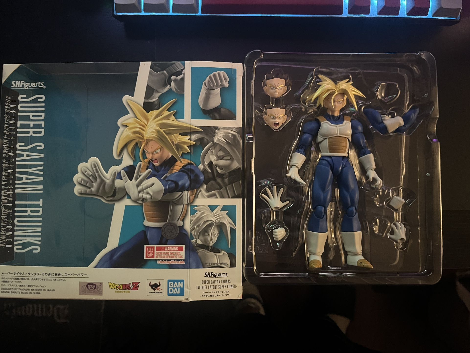 Bandai S.H.FIGUARTS Dragon Ball Z Super Saiyan Trunks Infinite Latent Super Figure 