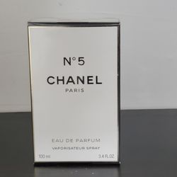 Chanel N5 Paris