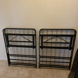 Queen Head/Foot Board With Matress Frames