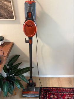 Shark rocket Ultra light vacuum cleaner