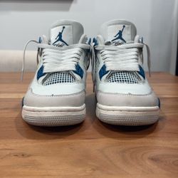 Jordan 4 Retro “Military Blue”