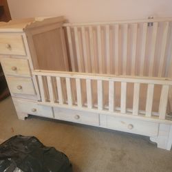 Crib with changing station
