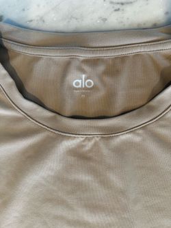 Alo Shirt (NEW- Men’s Med.)
